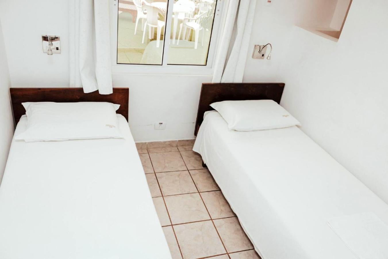 Hotel Cabana Suica กัวราตูบา ห้อง รูปภาพ